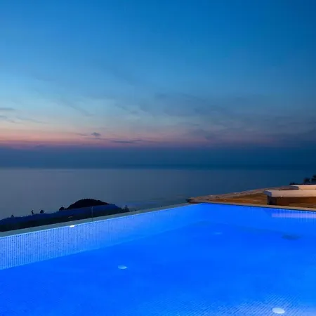 Tatil parkı Pantheon 3*